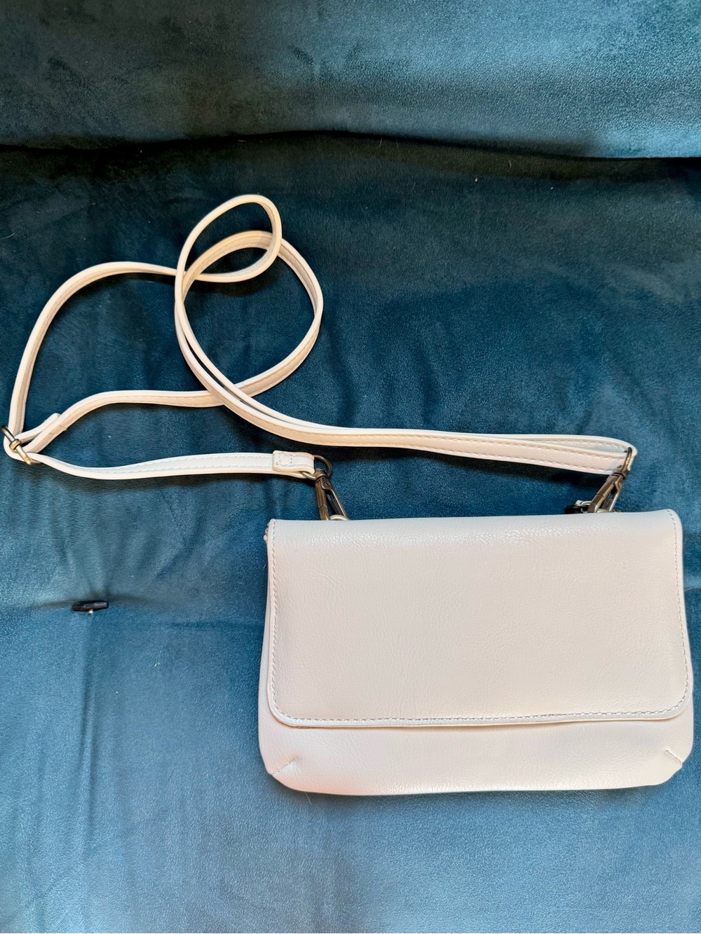 Joy Susan Minimalist Cream Vegan Leather Convertible Crossbody Clutch Bag